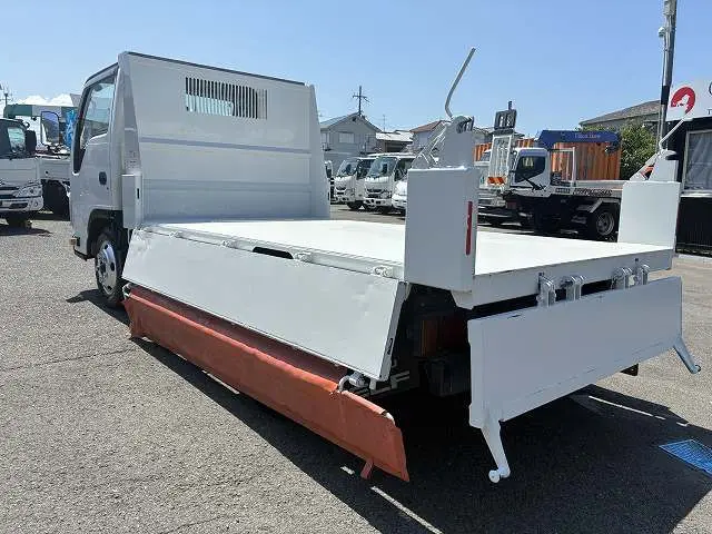 いすゞ エルフ TPG-NKR85AN(2WD)の写真21