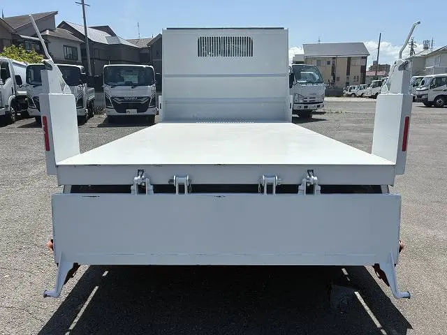 いすゞ エルフ TPG-NKR85AN(2WD)の写真22