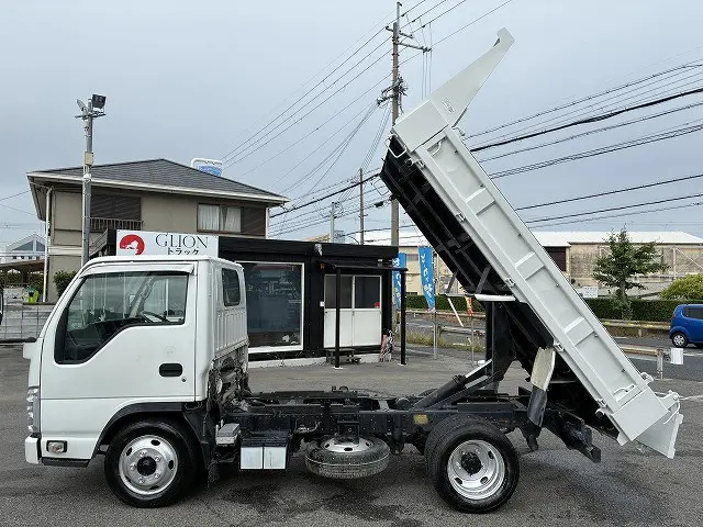 いすゞ エルフ TKG-NJR85AN(2WD)の写真4
