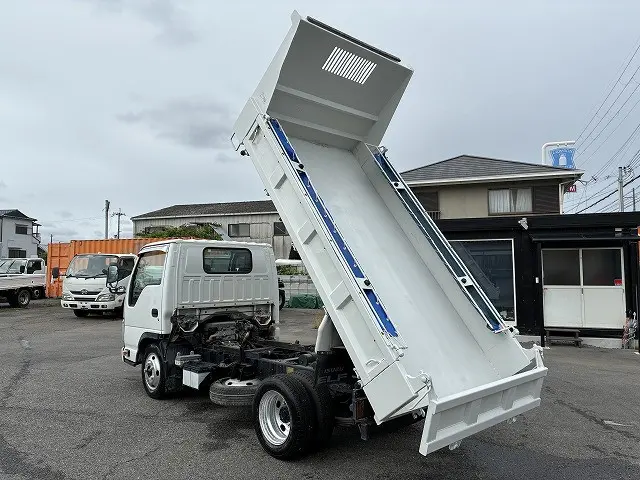 いすゞ エルフ TKG-NJR85AN(2WD)の写真6