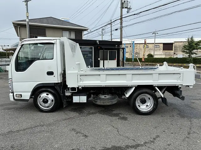 いすゞ エルフ TKG-NJR85AN(2WD)の写真11