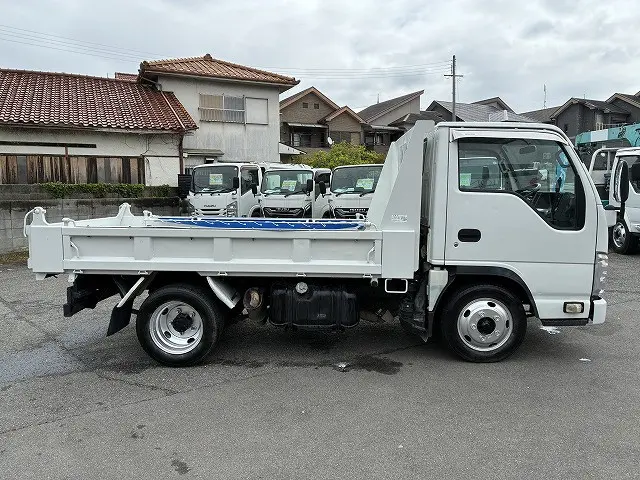 いすゞ エルフ TKG-NJR85AN(2WD)の写真12