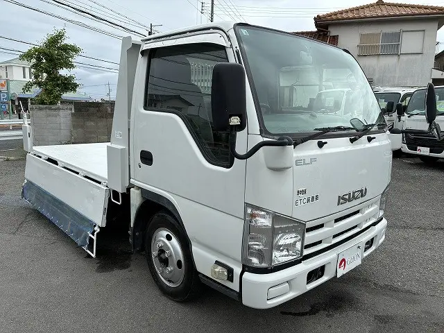 いすゞ エルフ TKG-NJR85AN(2WD)の写真17