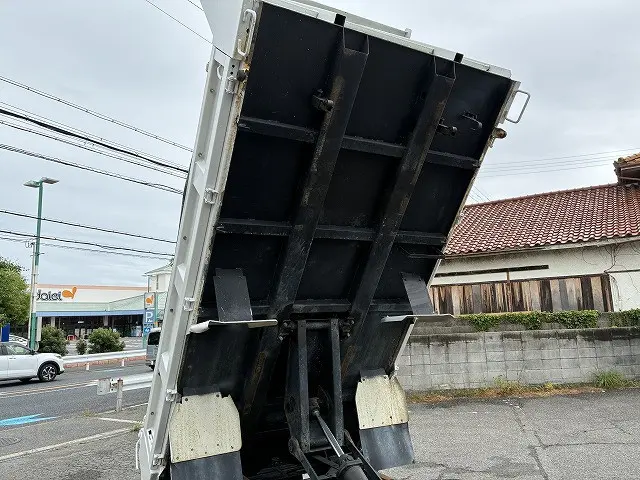 いすゞ エルフ TKG-NJR85AN(2WD)の写真23