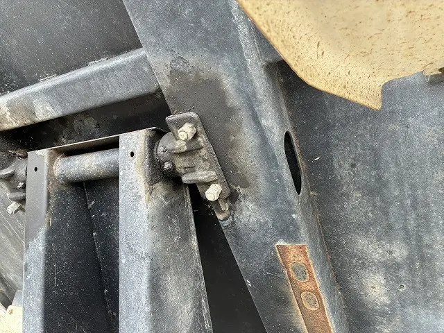 いすゞ エルフ TKG-NJR85AN(2WD)の写真26