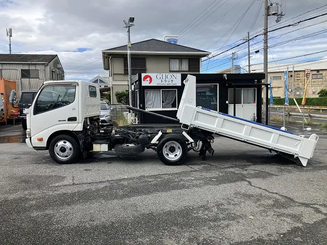 日野 デュトロ SKG-XZU620T(2WD)の写真4