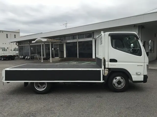 三菱 キャンター 2RG-FBA20(2WD)の写真12