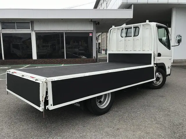 三菱 キャンター 2RG-FBA20(2WD)の写真15