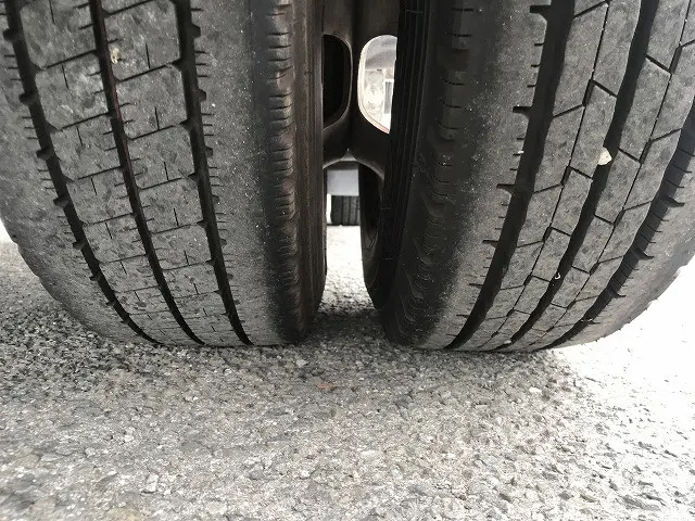 三菱 キャンター 2RG-FBA20(2WD)の写真30