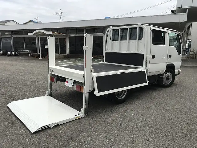 いすゞ エルフ TRG-NJS85A(4WD)の写真13