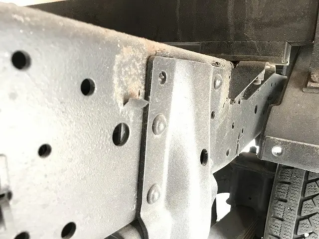 いすゞ エルフ TRG-NJS85A(4WD)の写真41