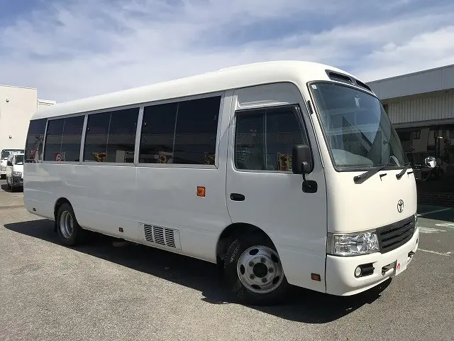トヨタ コースター SKG-XZB50(2WD)の写真3