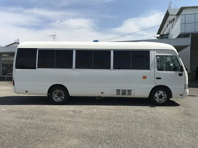 トヨタ コースター SKG-XZB50(2WD)の写真8