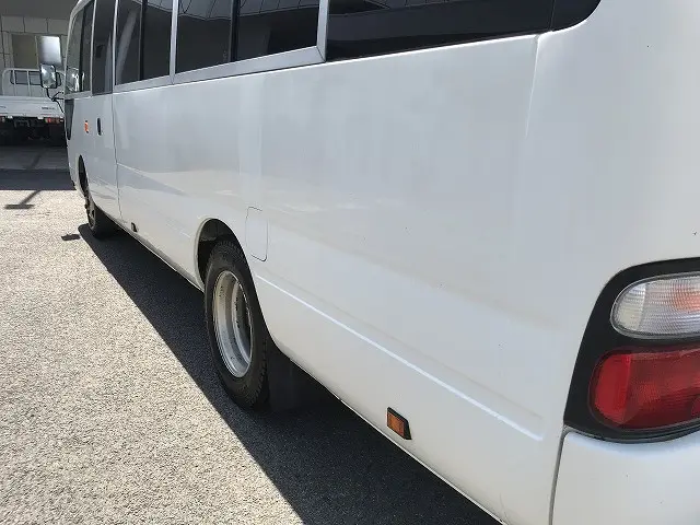トヨタ コースター SKG-XZB50(2WD)の写真16