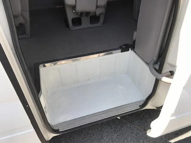 トヨタ コースター SKG-XZB50(2WD)の写真19