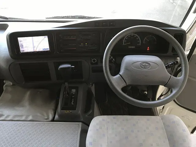 トヨタ コースター SKG-XZB50(2WD)の写真25