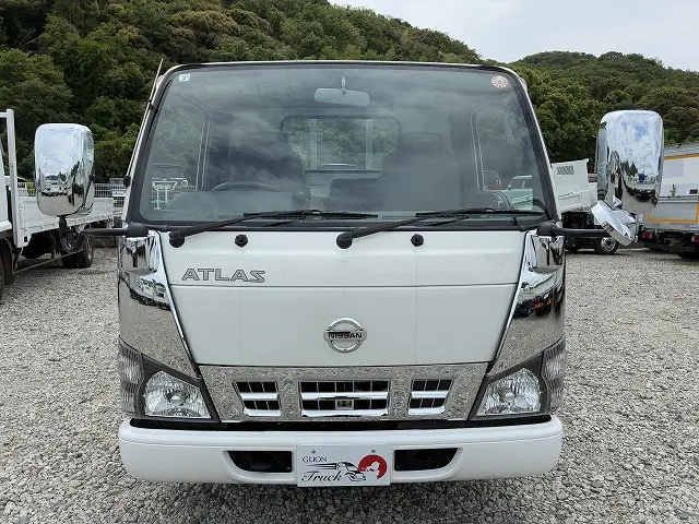 日産 アトラス KR-AHR69(2WD)の写真2