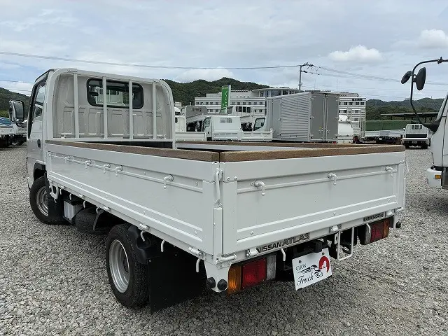 日産 アトラス KR-AHR69(2WD)の写真6