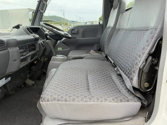 日産 アトラス KR-AHR69(2WD)の写真32