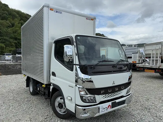 三菱 キャンター 2RG-FBA20(2WD)の写真3