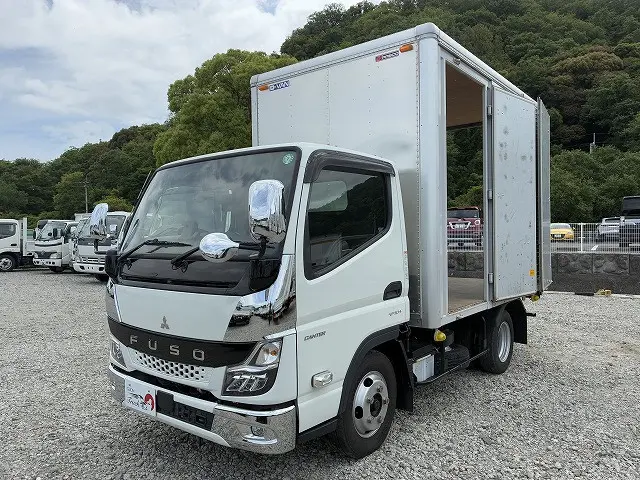 三菱 キャンター 2RG-FBA20(2WD)の写真9