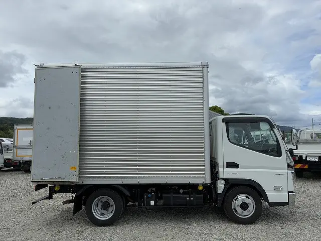 三菱 キャンター 2RG-FBA20(2WD)の写真12