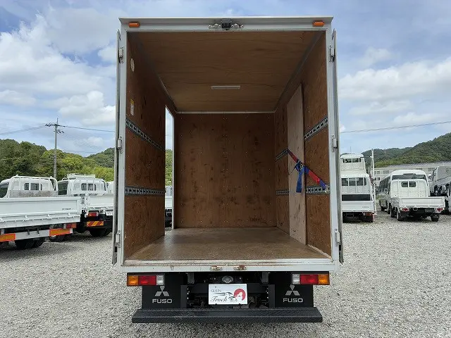 三菱 キャンター 2RG-FBA20(2WD)の写真14