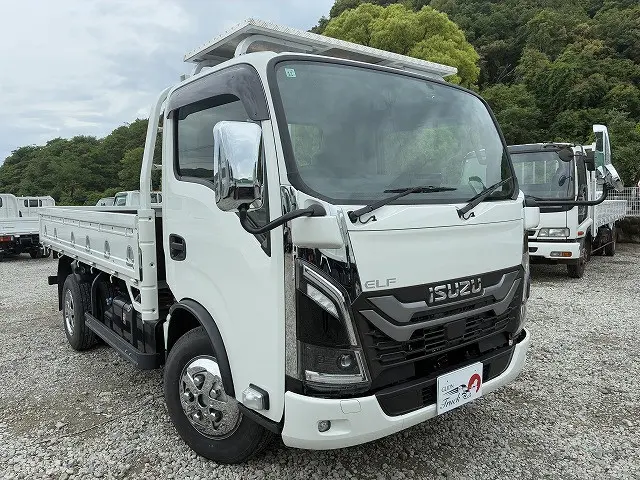 いすゞ エルフ 2GT-NKR88C(2WD)の写真3