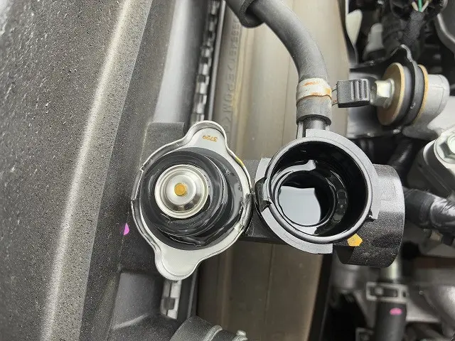 いすゞ エルフ 2GT-NKR88C(2WD)の写真22