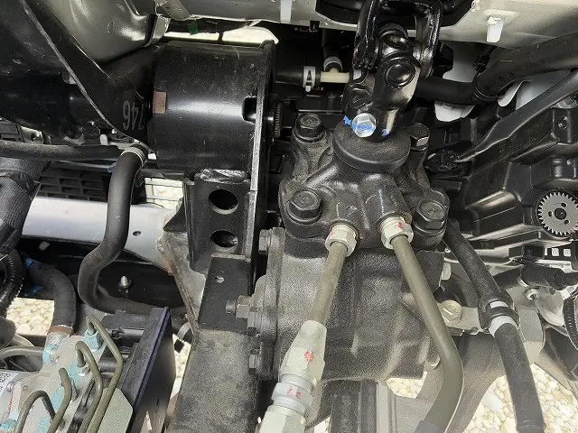 いすゞ エルフ 2GT-NKR88C(2WD)の写真28