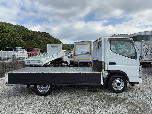 三菱 キャンター KK-FD70AB(4WD)の写真12