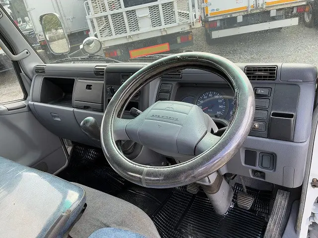 三菱 キャンター KK-FD70AB(4WD)の写真33