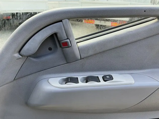三菱 キャンター KK-FD70AB(4WD)の写真36