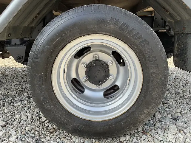 三菱 キャンター KK-FD70AB(4WD)の写真45