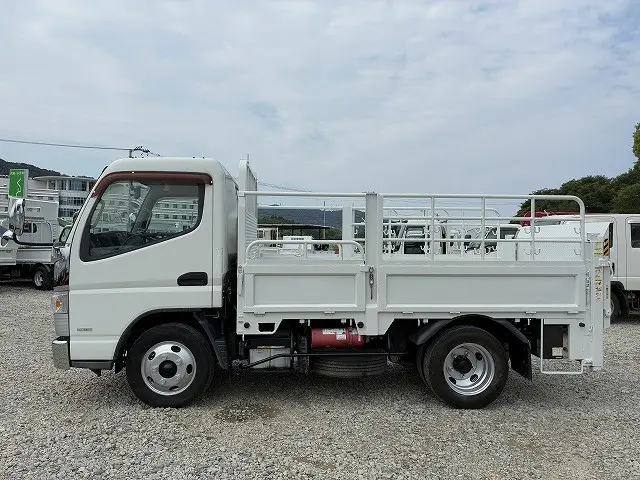 三菱 キャンター TKG-FEA50(2WD)の写真4