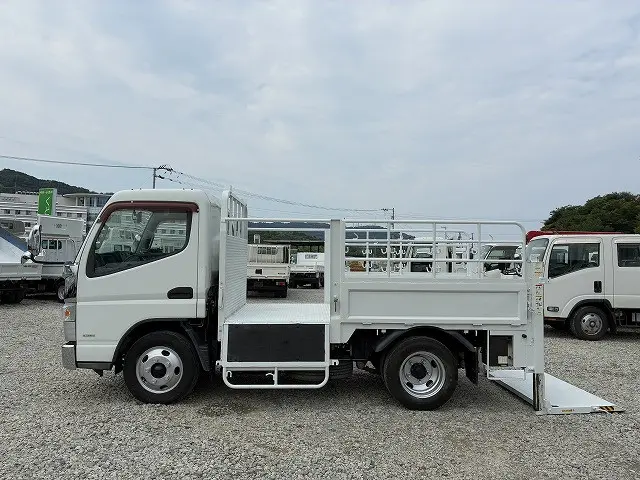 三菱 キャンター TKG-FEA50(2WD)の写真11