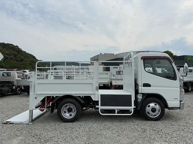 三菱 キャンター TKG-FEA50(2WD)の写真12