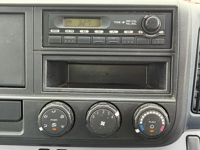 三菱 キャンター TKG-FEA50(2WD)の写真38