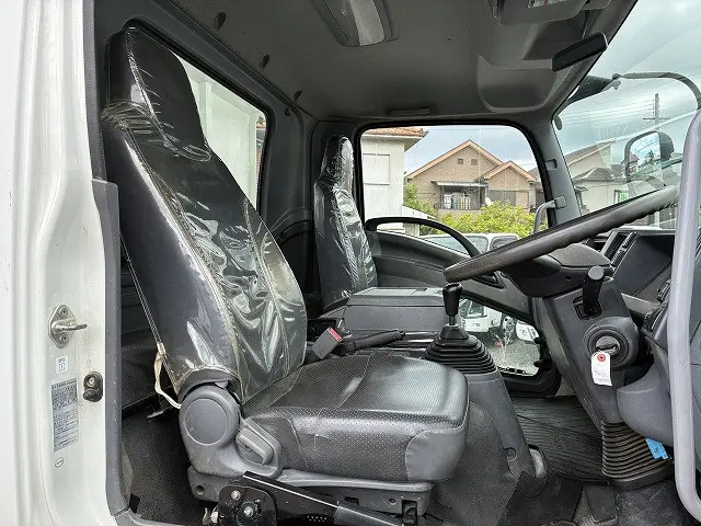 いすゞ フォワード TKG-FRR90S1(2WD)の写真32