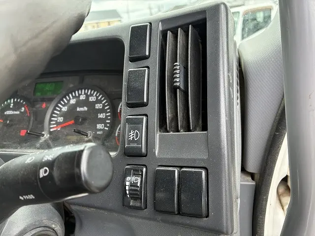 いすゞ フォワード TKG-FRR90S1(2WD)の写真37