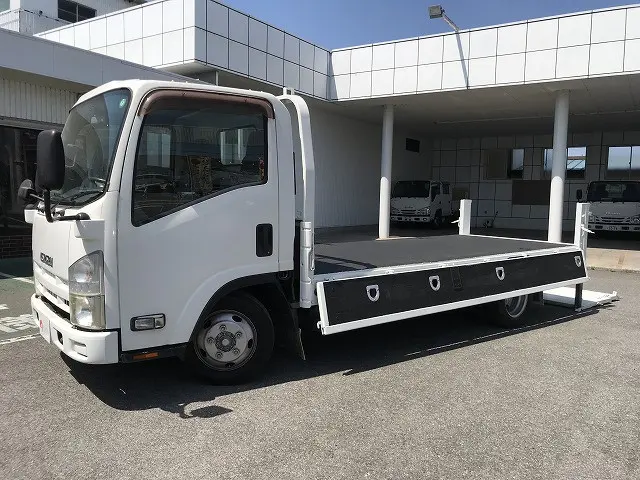 いすゞ エルフ SKG-NLR85AR(2WD)の写真9