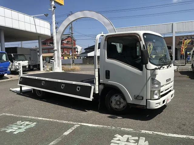 いすゞ エルフ SKG-NLR85AR(2WD)の写真10