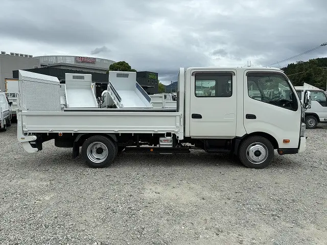 日野 デュトロ 2RG-XZU710M(2WD)の写真5