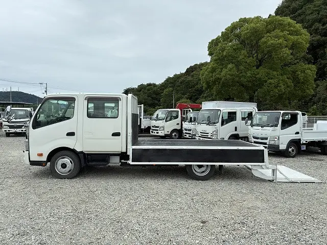 日野 デュトロ 2RG-XZU710M(2WD)の写真11