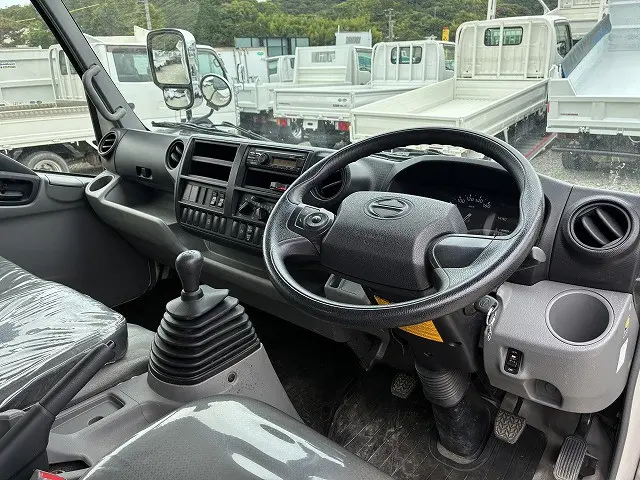 日野 デュトロ 2RG-XZU710M(2WD)の写真33