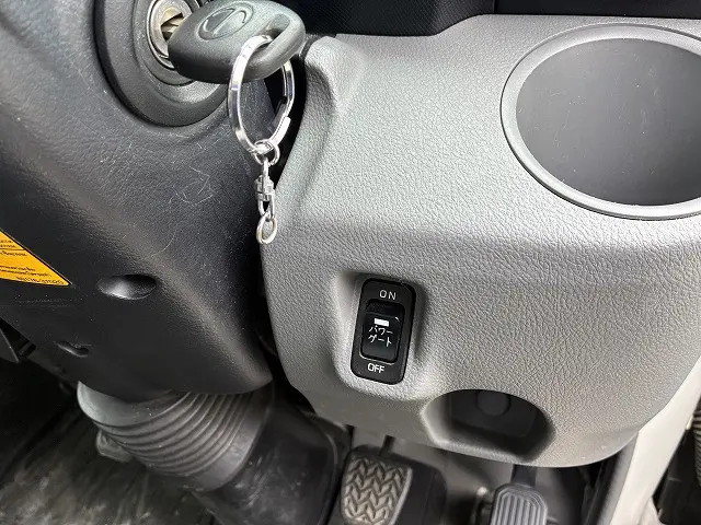 日野 デュトロ 2RG-XZU710M(2WD)の写真34