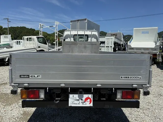 いすゞ エルフ TRG-NLR85AR(2WD)の写真7
