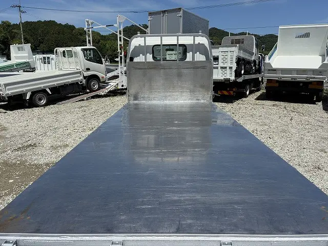 いすゞ エルフ TRG-NLR85AR(2WD)の写真30