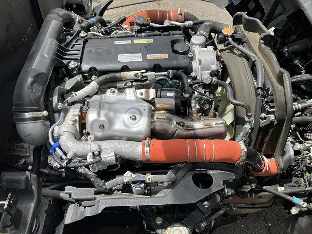 いすゞ エルフ 2TG-NLR88AC(2WD)の写真17