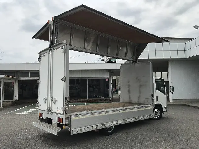 いすゞ エルフ BKG-NMR85AN(2WD)の写真6